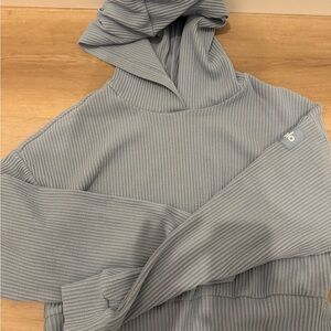 ALO Yoga Muse Hoodie - Sz XS